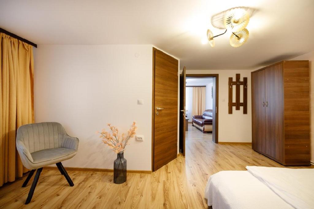 La Coltul Castelului Bran Boutique Hotel Buitenkant foto