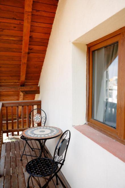 La Coltul Castelului Bran Boutique Hotel Buitenkant foto