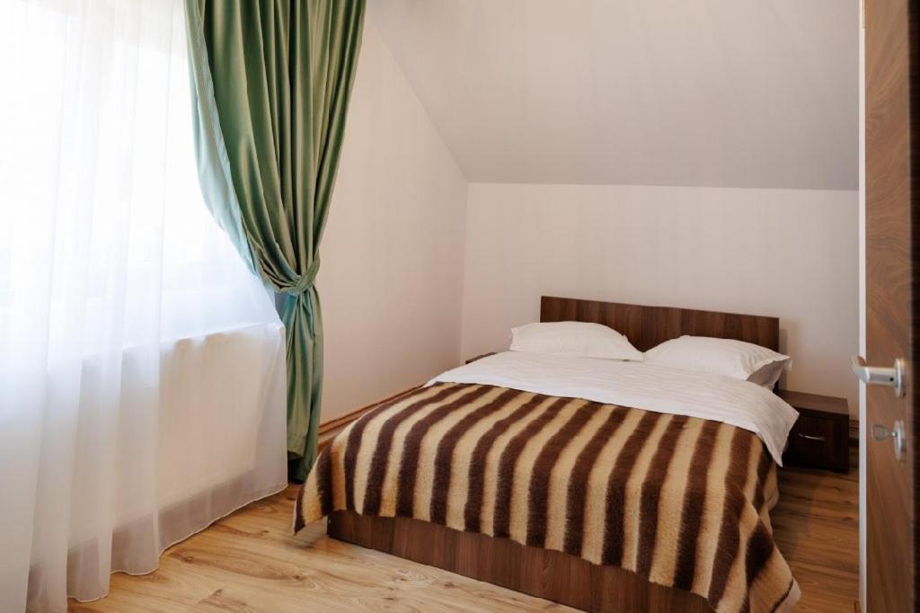 La Coltul Castelului Bran Boutique Hotel Buitenkant foto