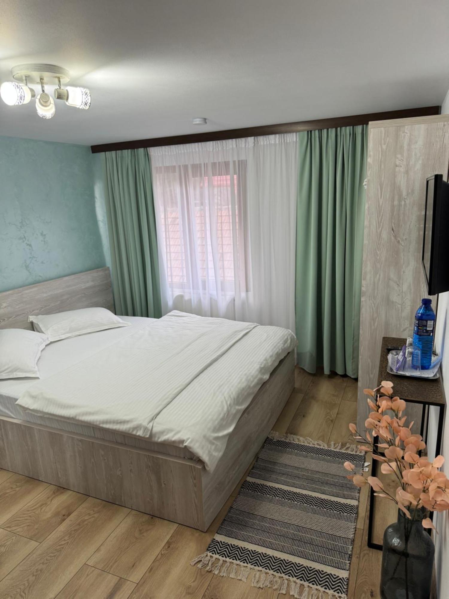 La Coltul Castelului Bran Boutique Hotel Buitenkant foto