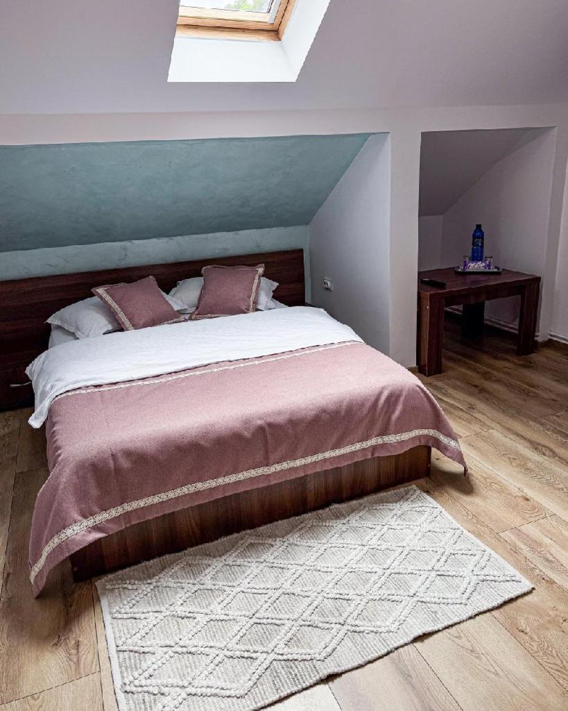 La Coltul Castelului Bran Boutique Hotel Buitenkant foto