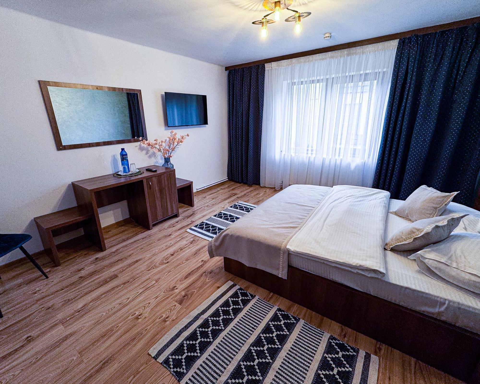 La Coltul Castelului Bran Boutique Hotel Buitenkant foto