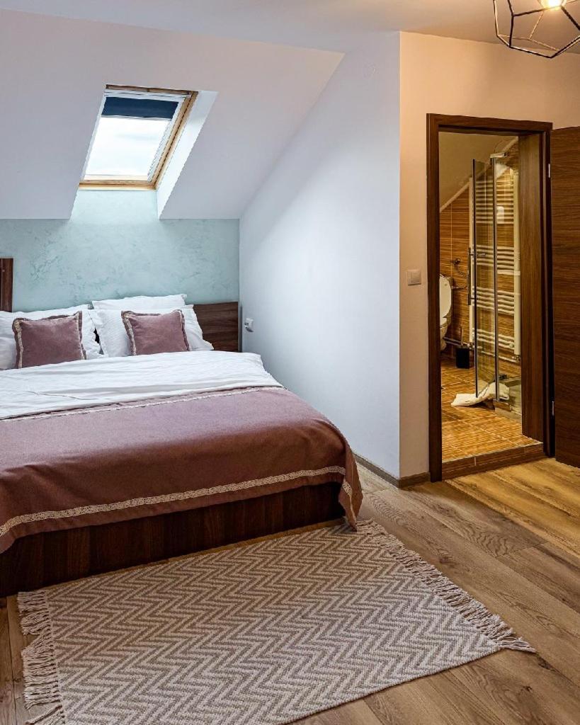 La Coltul Castelului Bran Boutique Hotel Buitenkant foto
